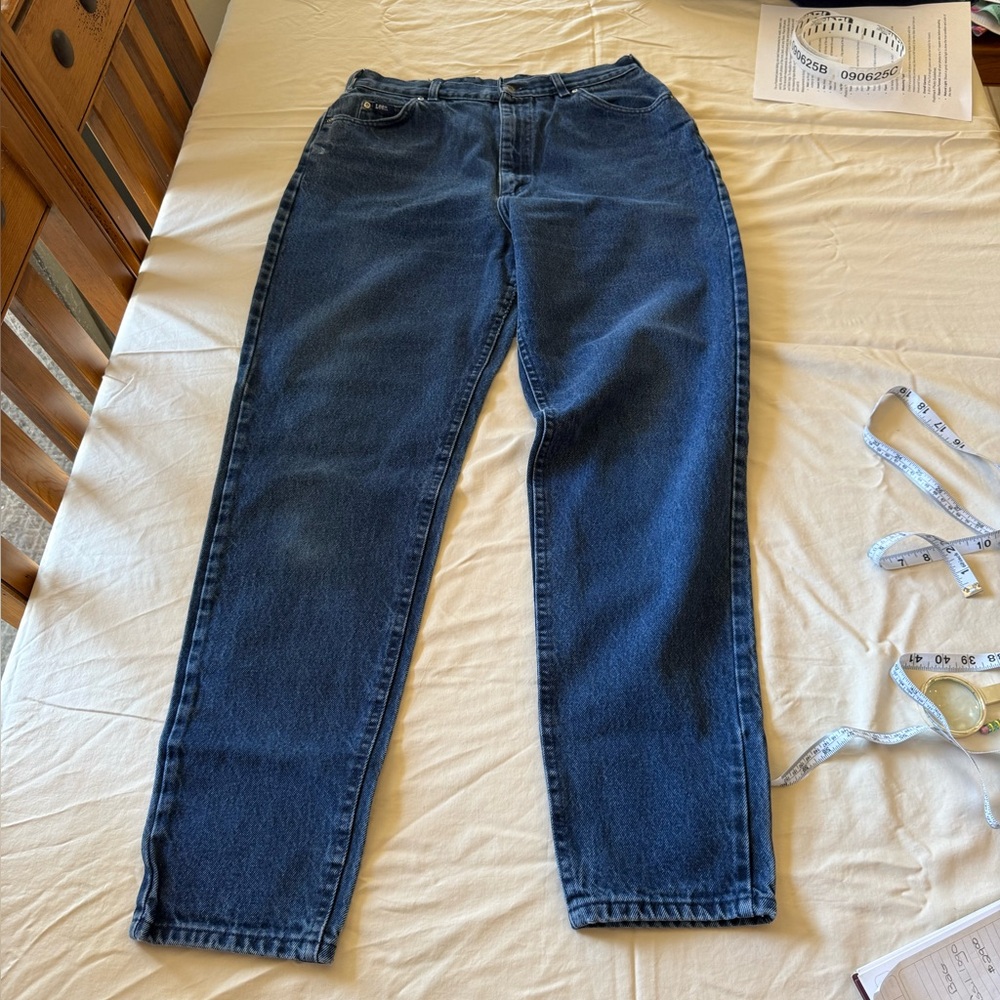 Woman’s vintage Lee Jeans 16 Long dark wash RN 34783
